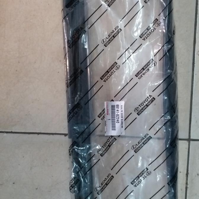 Sparepart Mobil Karet Chanel Kaca Pintu Depan Kanan Rush Terios New Produk Rekomendasi