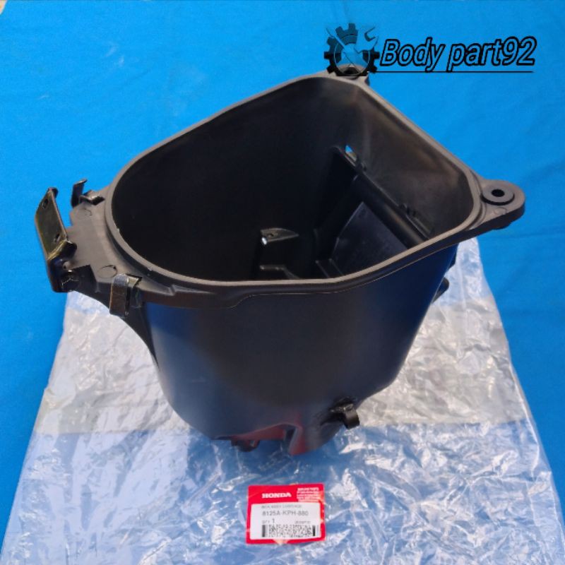Box Bagasi Helm Luggage Motor Bawah Jok Supra X 125 Karisma Ori AHM 8125AKPH880