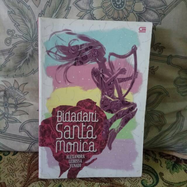 Bidadari Santa Monica By Alexandra Leirissa Yunadi Shopee Indonesia