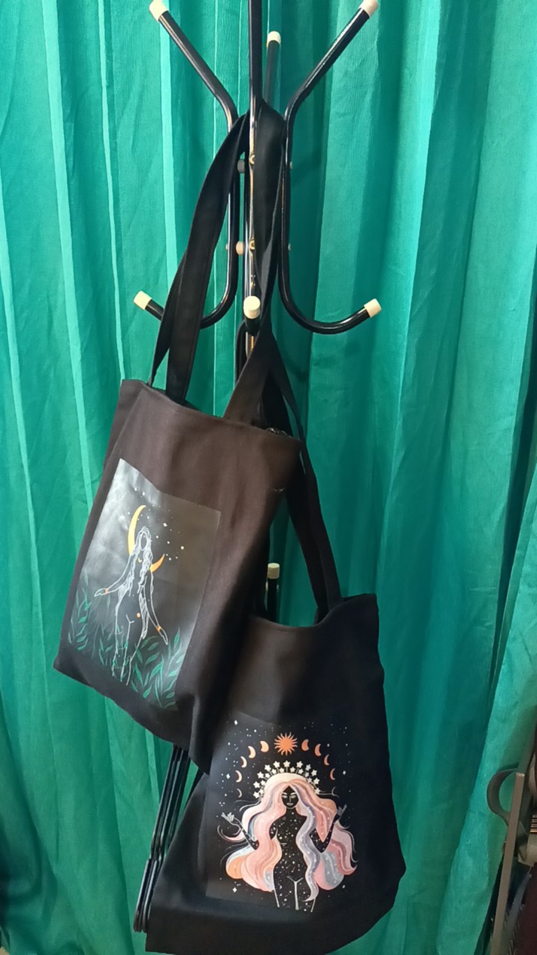 Newstyle D02 Stand Hanger Gantungan Baju Coat Gantungan Tas Dan Topi Tas Multifungsi