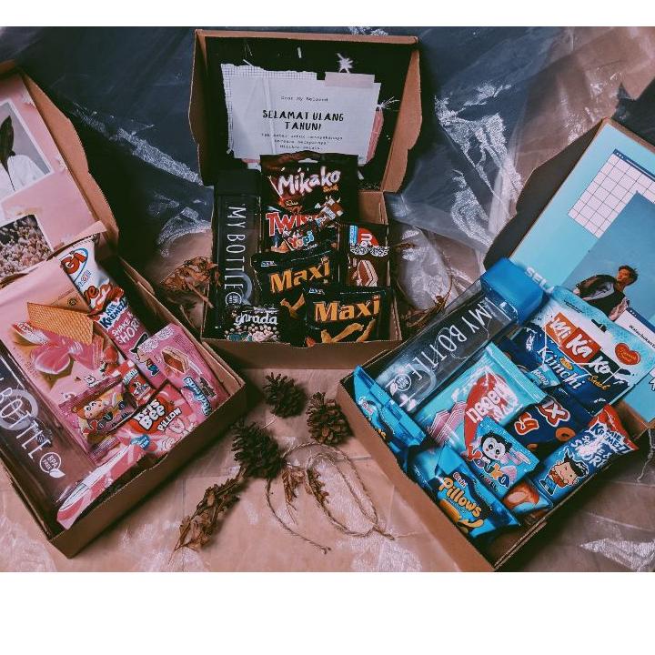 

Promo Keren--[incrediblegifts.id] Snack Box Pink Series / Hampers / gift / hadiah ulang tahun / wisuda / graduation / anniversary untuk cewek dan cowok