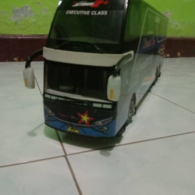 Miniatur bus skala1:20