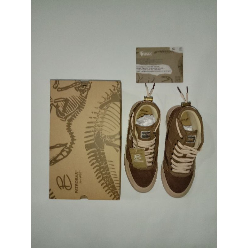 Patrobas x nevertoolavish