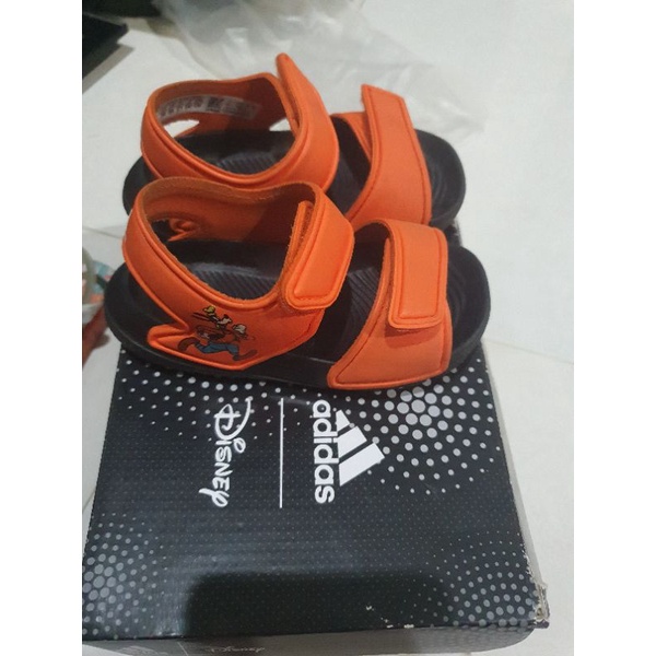 Preloved Adidas Altaswim disney goofy