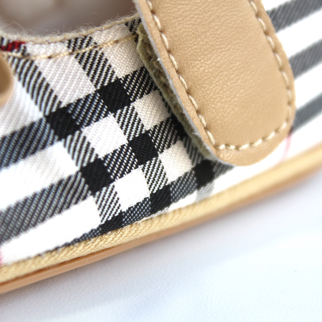 Sepatu Bayi Perempuan Import Premium Sepatu Baby Fashion Motif Burberry Sepatu Prewalker Anak Bayi Kualitas Premium Import Usia 0 - 18 Bulan