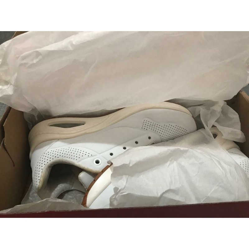 Preloved SKECHERS STREET ORIGINAL