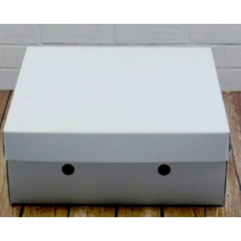 Box nasi/nasi dus warna putih ukuran 18x18