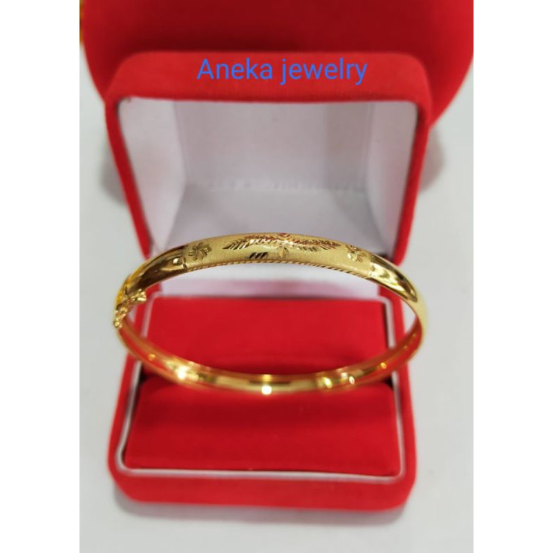 Gelang Bangkok, perak 925, gold dop, 4 gram, diameter 6cm, 160.000/pcs