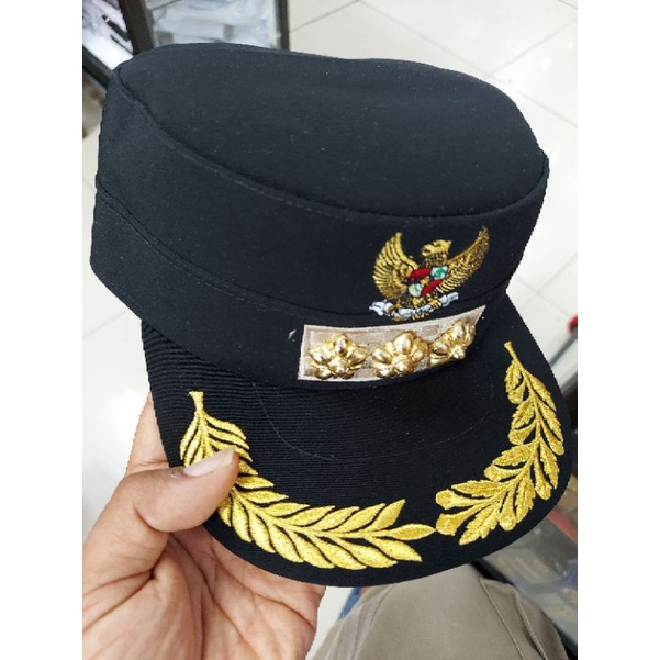 TOPI KOMANDO CAMAT