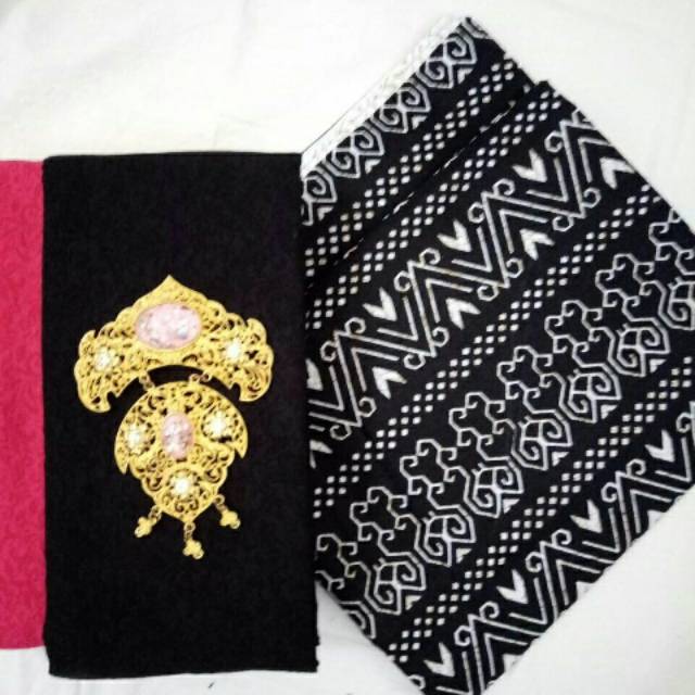 Kain batik motif dayak dasar hitam kain batik atasan batik kain batik printing kain batik pekalongan
