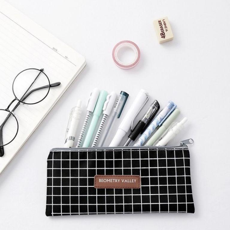 

(Y9T2) Tempat Pensil Geometry Valley Pencil Case //Pengiriman@tercepat