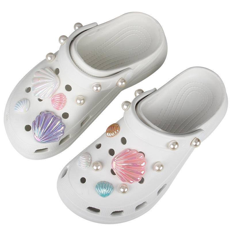 Charms Charms Charms Crocs Jibitz Pins Untuk Dekorasi Sepatu