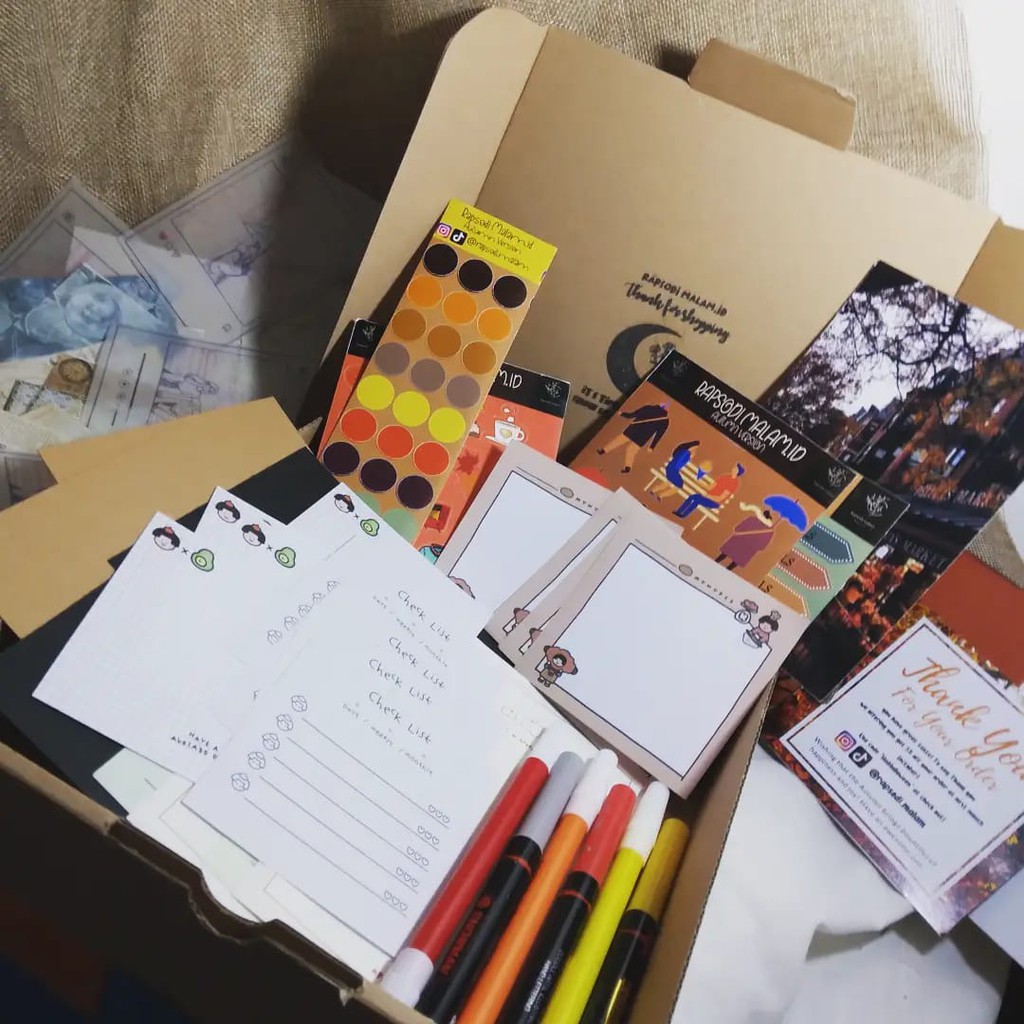 

Journal Kit Autumn Version limited edition lucu dan murah