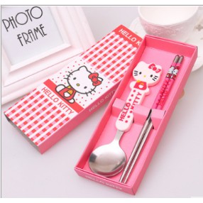 Set SENDOK SUMPIT BOX Karakter Winnie the Pooh Doraemon Hello Kitty Spongebob / Set Makan Anak Lucu