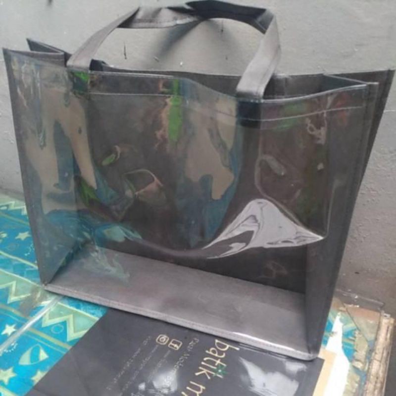 

Terima Jahit tas sample goodie bag tas mika transparant / terima sablon tas mika pvc polos /tas kain