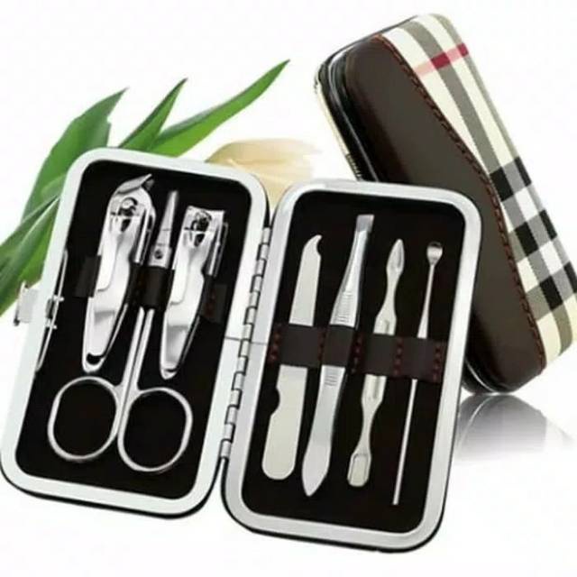 Manicure Pedicure Set 7 in1 Alat Perawatan Kuku Gunting Kuku Set Polos Model Dompet / Gunting Kuku 7IN1 / 4IN1