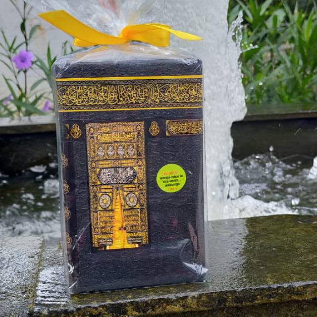 Celengan Miniatur Ka'bah Kecil
