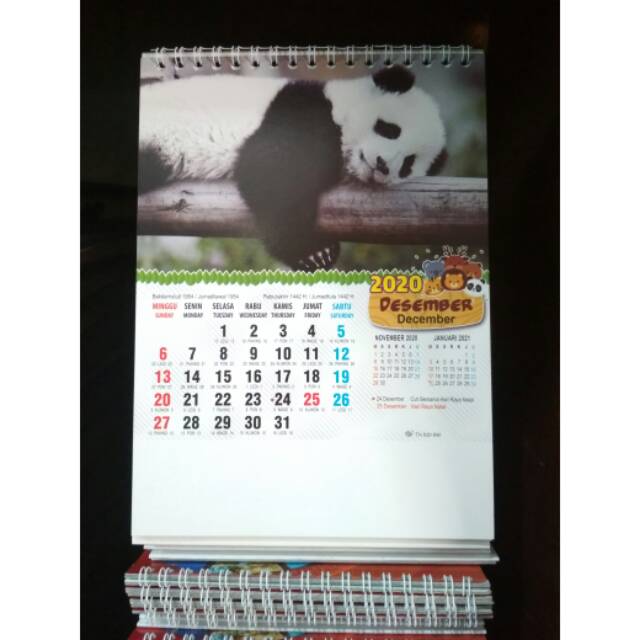 

Kalender Meja motif Hewan Tahun 2020
