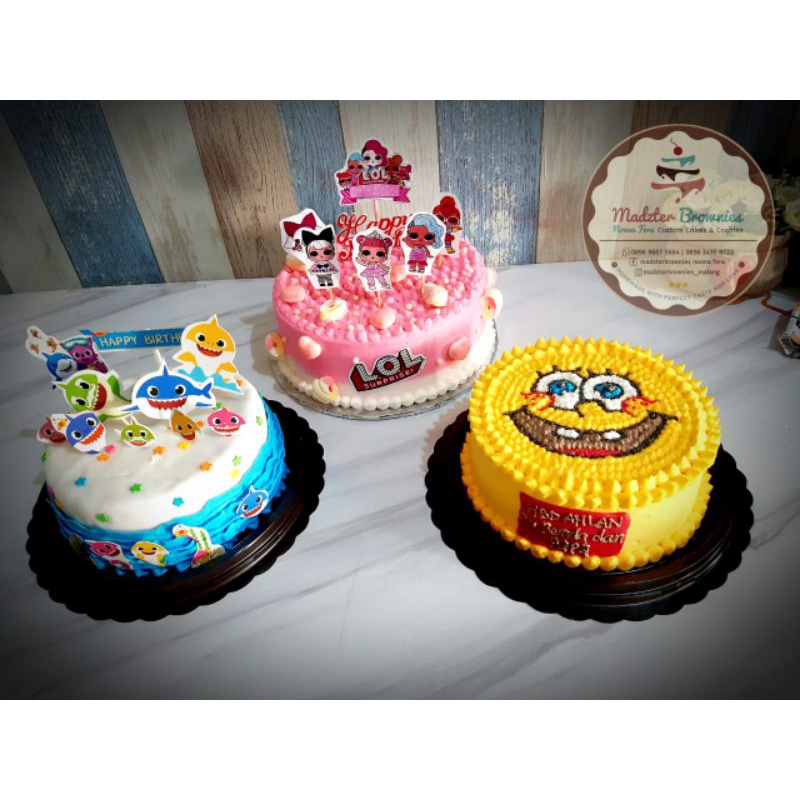 

kue ulang tahun karakter hellokitty / doraemon/ spongbob