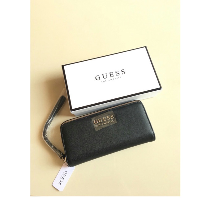 Dompet guess