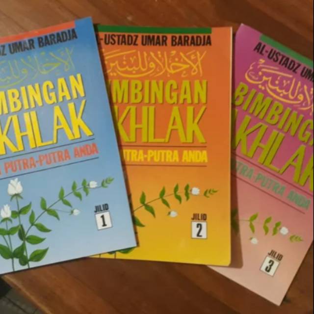 Jual Terjemah Kitab Al Akhlaq Lil Banin Bimbingan Akhlak Putra Juz 1 2 ...