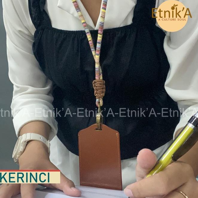 

Terjamin LANYARD TENUN / ID CARD HOLDER TALI .,.,.,.,