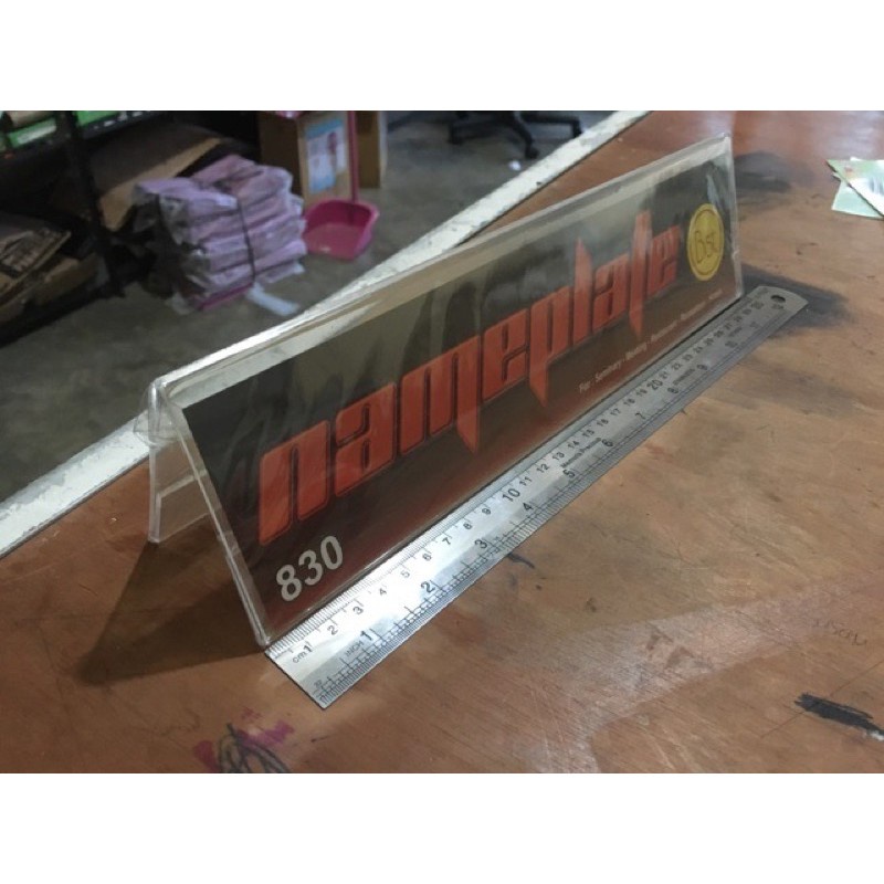 

Papan Nama Akrilik display meja kantor/ Selipan kartu akrilik