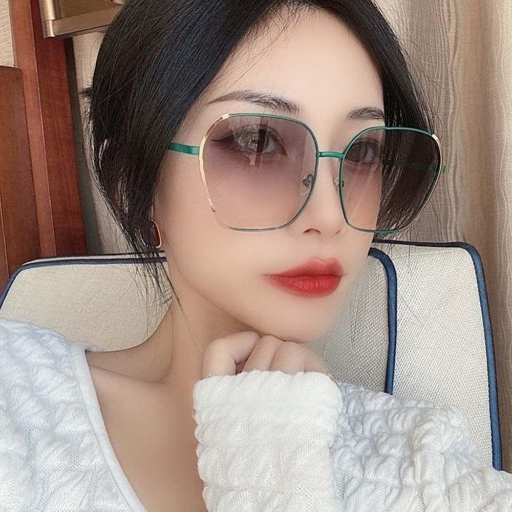 Mxbeauty Kacamata Hitam Wanita Traveling Design Style Visor Eyewear Bingkai Besar Frame Metal Grey Korean Sun Glasses