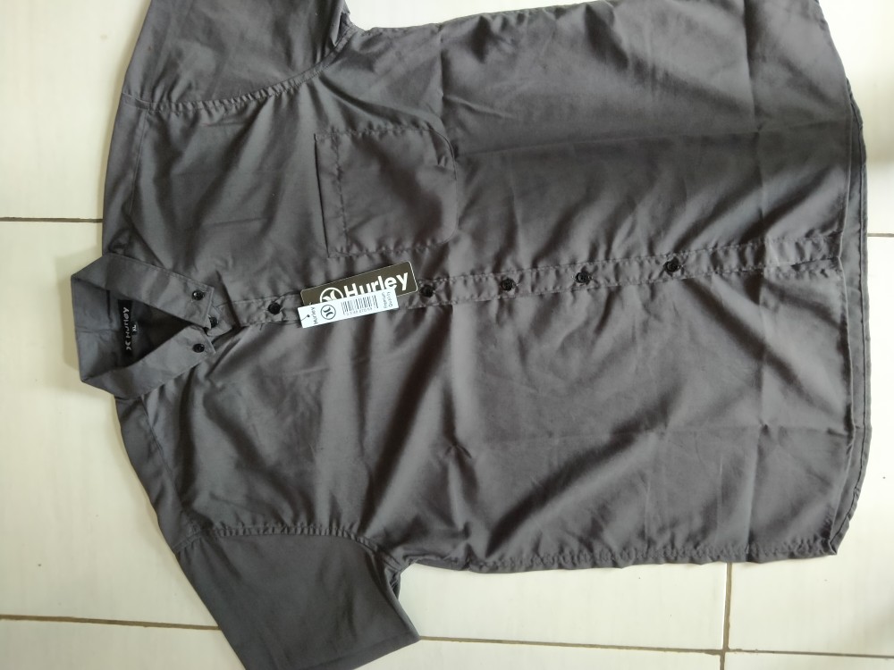 Kemeja Polos Pria Lengan Pendek