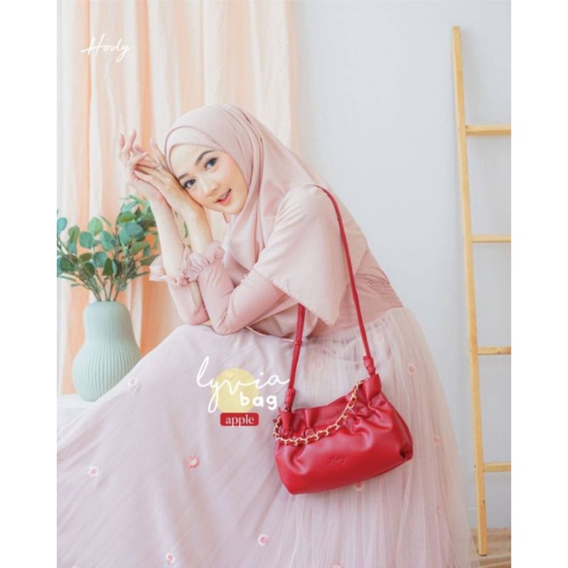 lyvia bag hody