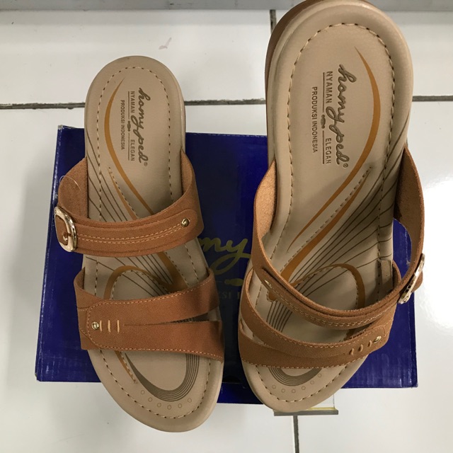 Sendal Homyped / Sendal wanita