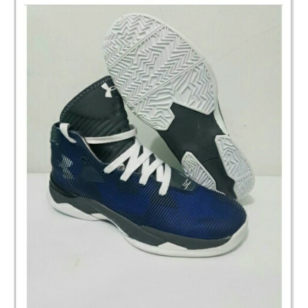 UNDER ARMOUR CURRY 2 5 NAVY Terlaris