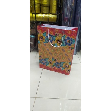 

paper bag xl batik new glossy bahan tebal isi 12 pcs terlaris