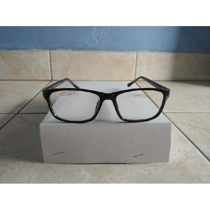 BARANG BARU KACA MATA ANTI RADIASI HANDPHONE DAN KOMPUTER PERSEGI HITAM TRENDY PR REAL PICT