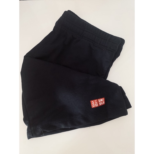 Uniqlo Celana Pendek / Celpen Santai Kolor