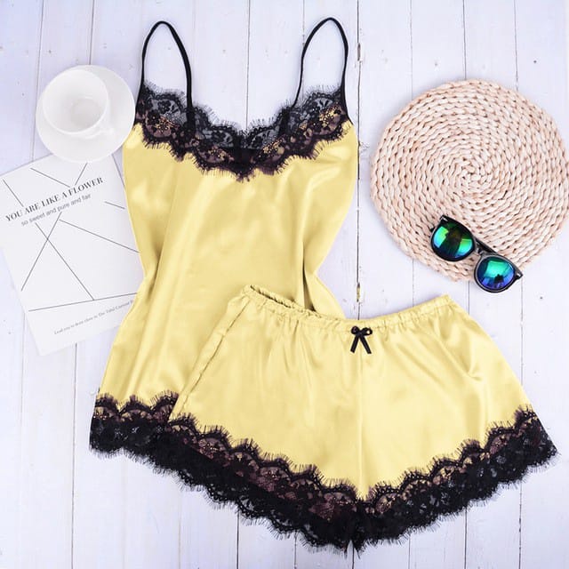 Victoria Sexy Lingerie Baju Tidur Wanita Import Sleepwear Bahan Silk Wanita 3049-YELLOW