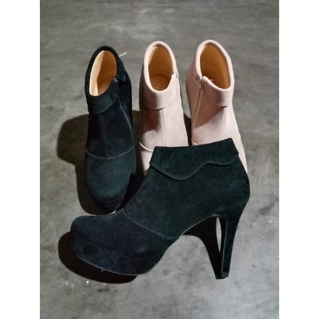 Sepatu Boots Wanita Tinggi 10cm