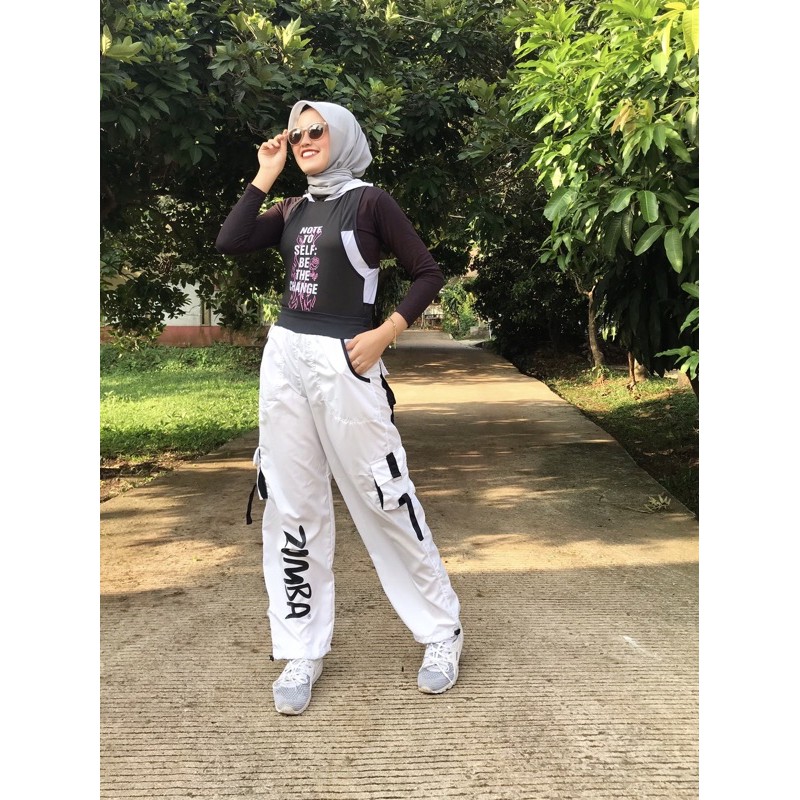 Celana senam cargo Putih sablon zumba hitam / Celana training zumba Aerobik Fitness Running Gym-Putih Sablon Hitam Z
