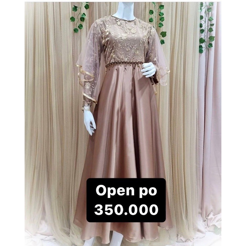 dress tile kombinasi roberto cavali