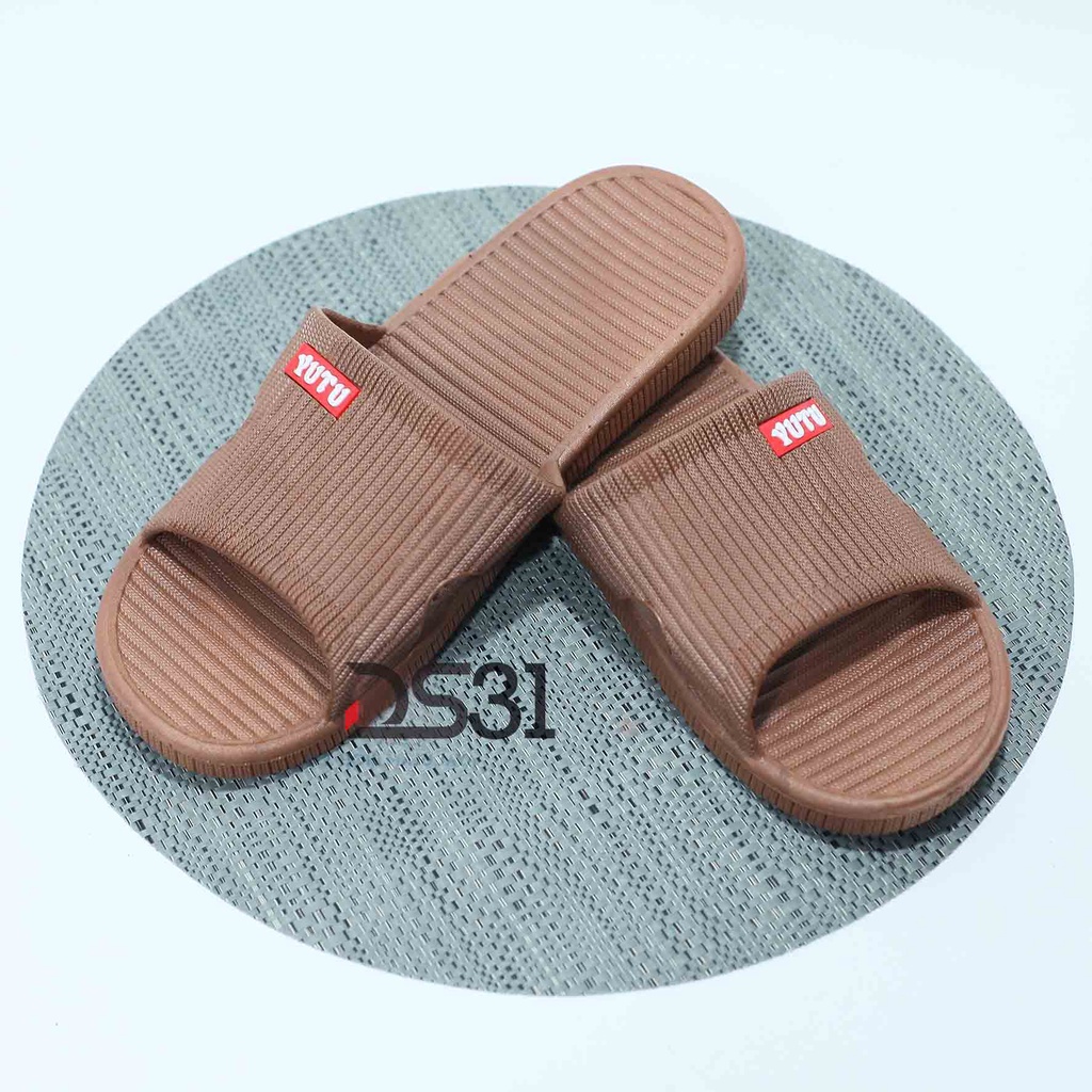 SANDAL PRIA DAN WANITA SLIP ON EMPUK DAN RINGAN YUTU 1604