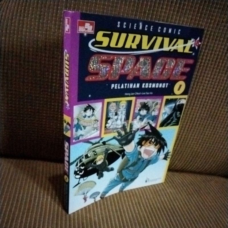 SCIENCE COMIC SURVIVAL SPACE 1