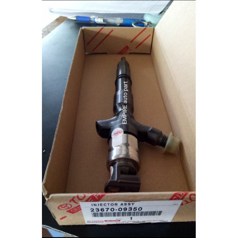 injector Assy nozzle injector Hilux Fortuner 2500cc original