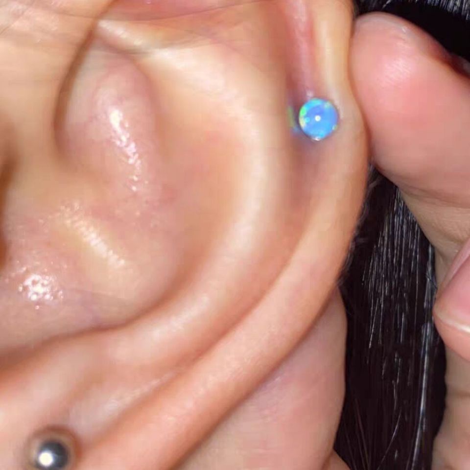 Korea Aurora labret titanium baja jarum tipis mini opal batu Opal sekrup telinga tulang stud warna b