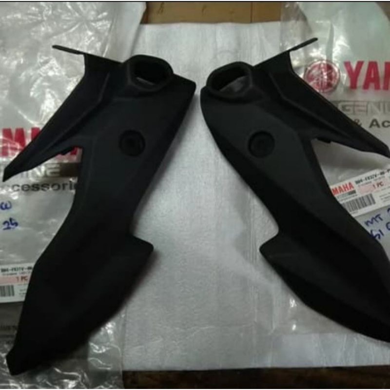 Cover kuping lampu depan mt25 MT 25 ORI YAMAHA kanan kiri