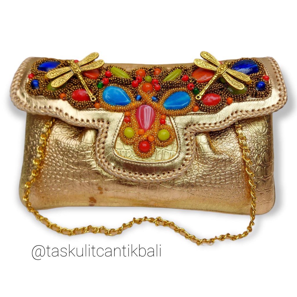 

Raisa Size M Gold Color - Tas Kulit Domba Warna Gold di Stamp Ular