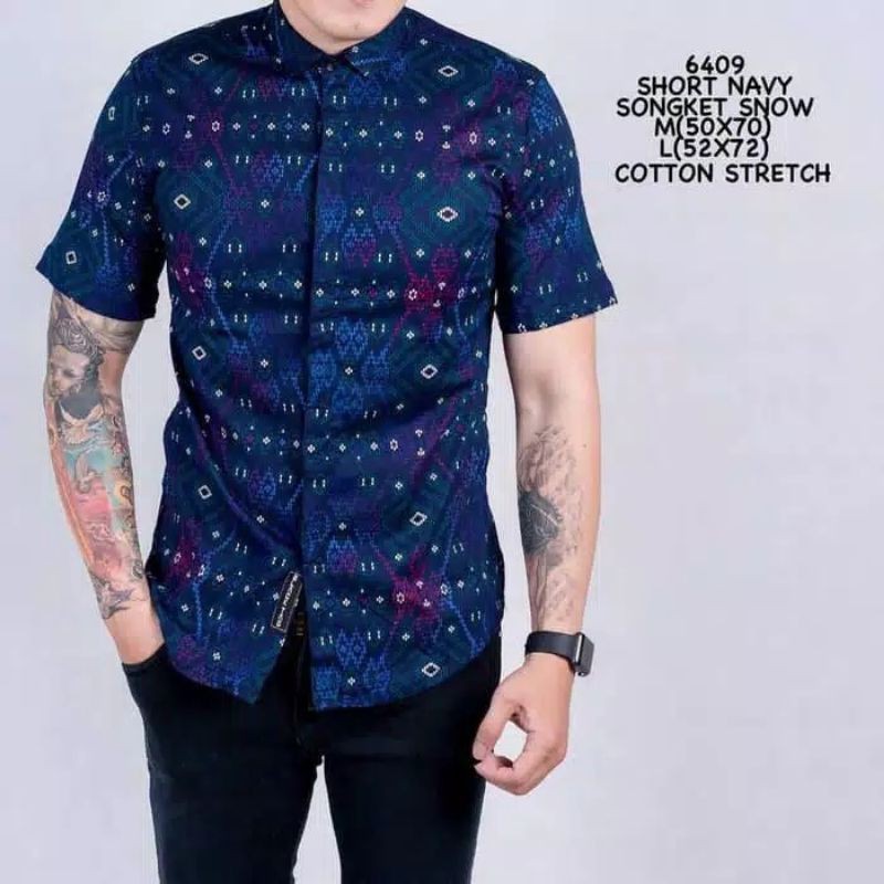 Batik Pria Lengan Pendek Modern