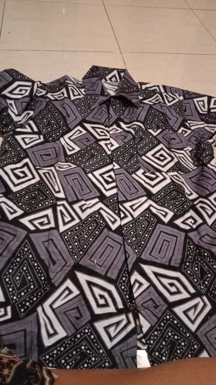 Kemeja Batik Lengan Pendek - Batik Pria Modern Stanza - Batik Pekalongan