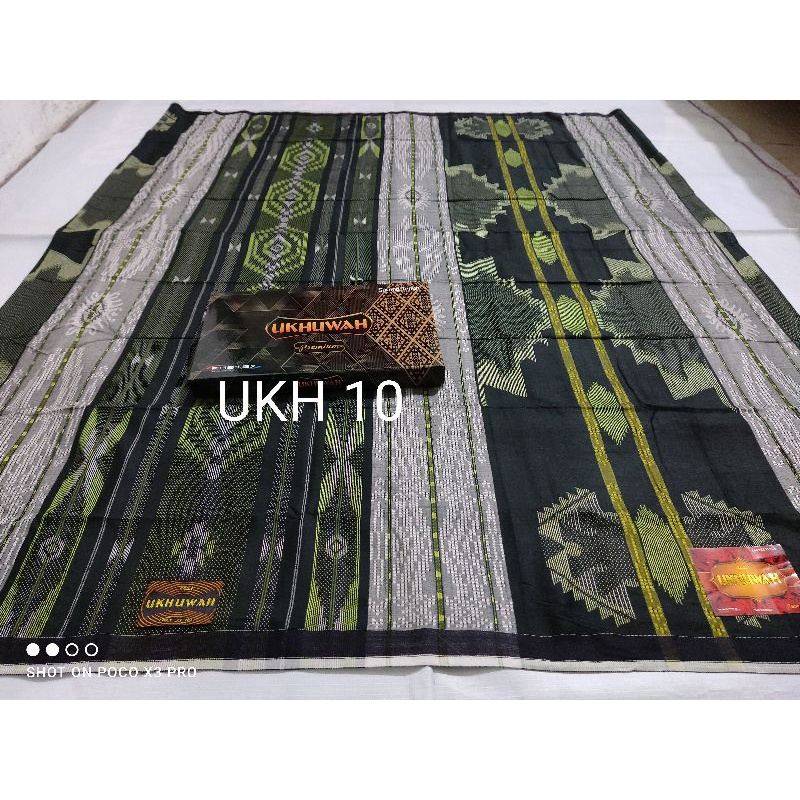 Sarung UKHUWAH Premium Classic Motif BHS