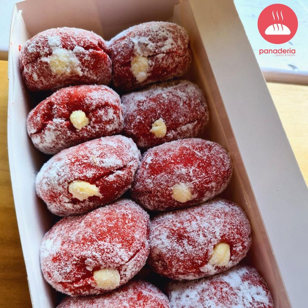 Bomboloni Red Velvet Panaderia