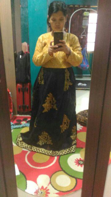 Maura Couple - Sania Ruffle Batik Couple Ori Ndoro Jowi Dnt Sarimbit Kebaya Couple Brukat Prada 2509